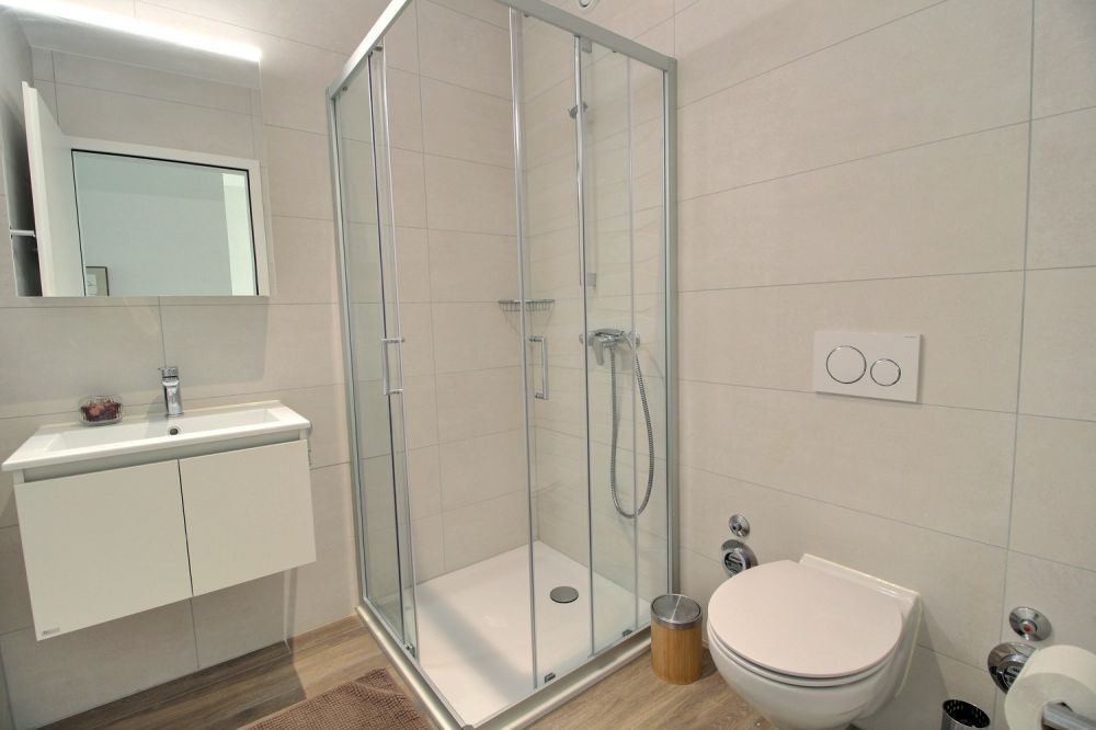 Appartement de 5.5 pièces au rez-de-chaussée à louer à Marly ! - Salle de douche