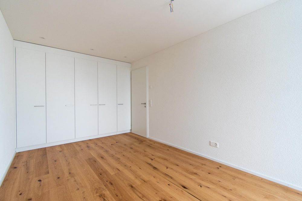 Erstvermietung moderne 3.5 Zimmer-Wohnung mit Balkon - Bild 9