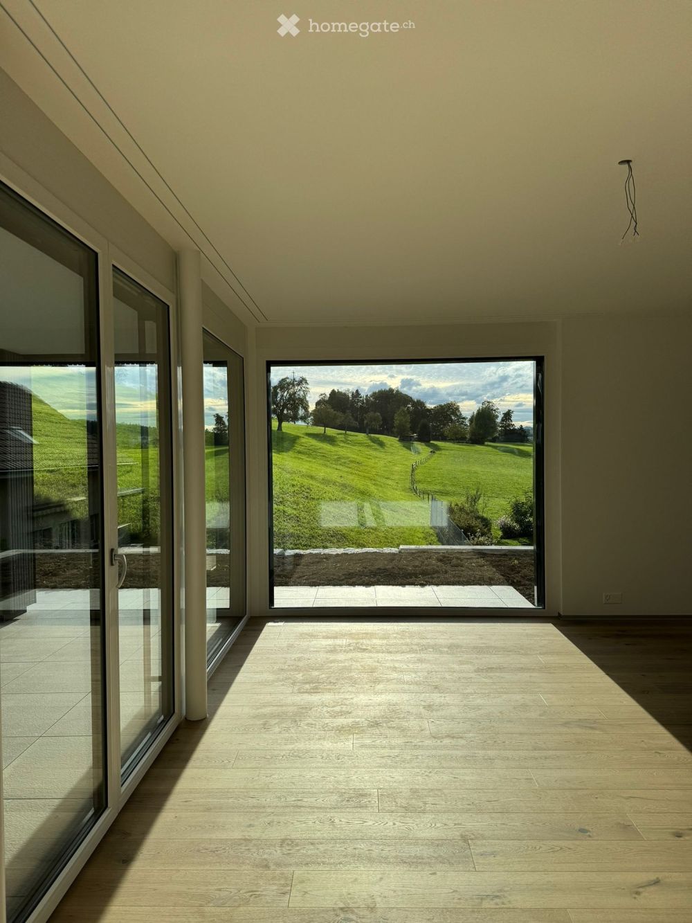 Modernes 6.5-Zimmer-Reihenhaus in Untereggen mit Seesicht - Bild 13