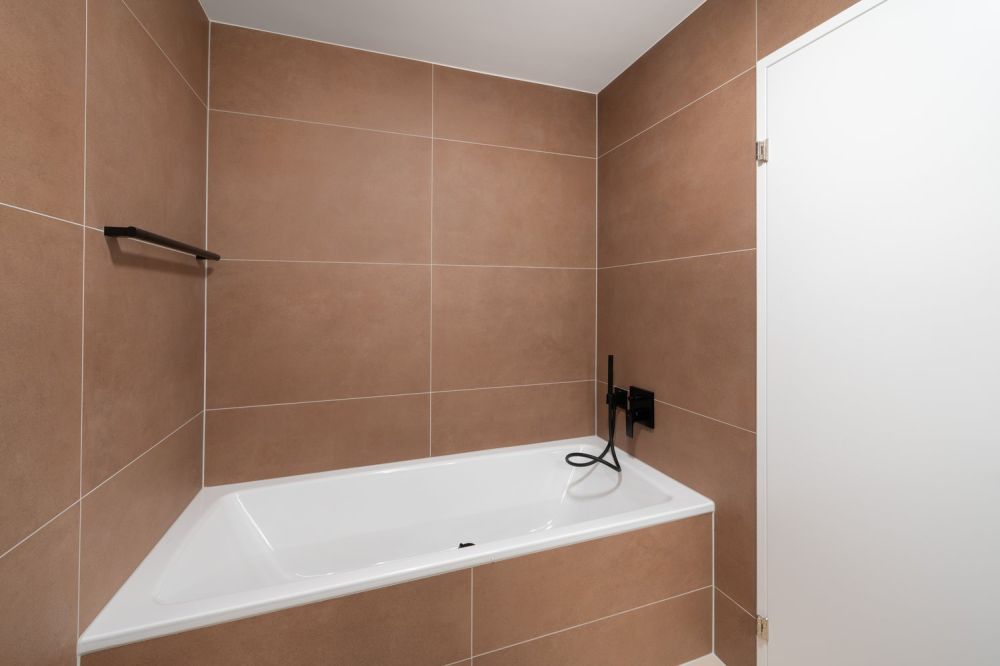 Erstvermietung – Exklusive 3.5 Zimmerwohnung mit hochwertigem Eigentumsstandard - Bild 5