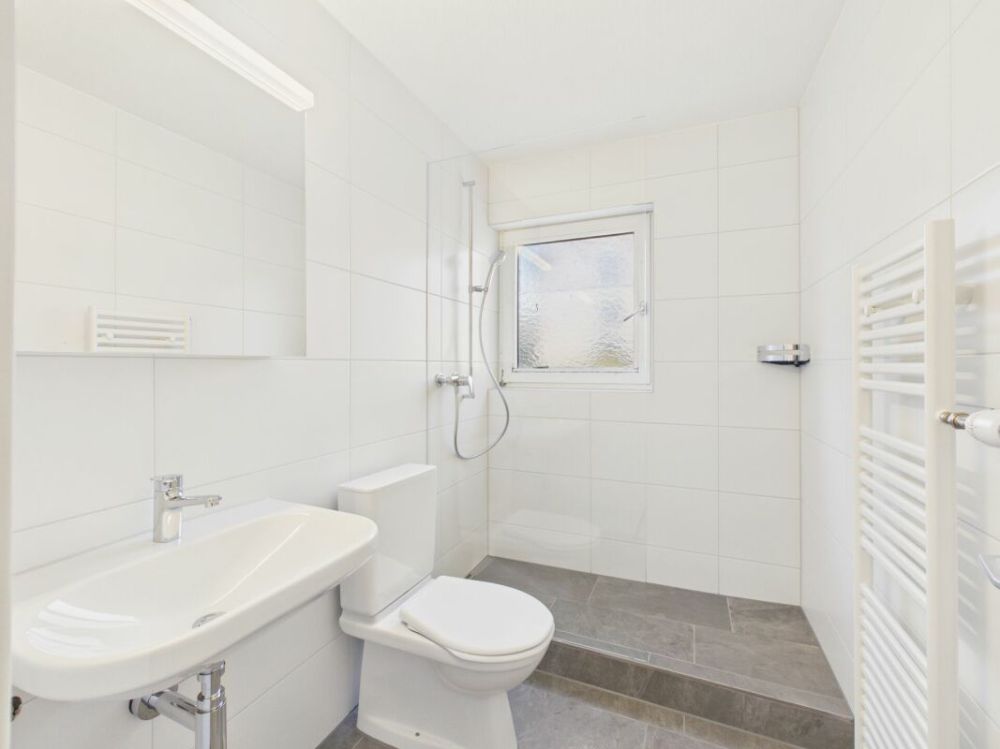 Erstbezug nach Totalsanierung: Stilvolle 4.5-Zimmer-Wohnung mit Top-Anbindung - Bild 3