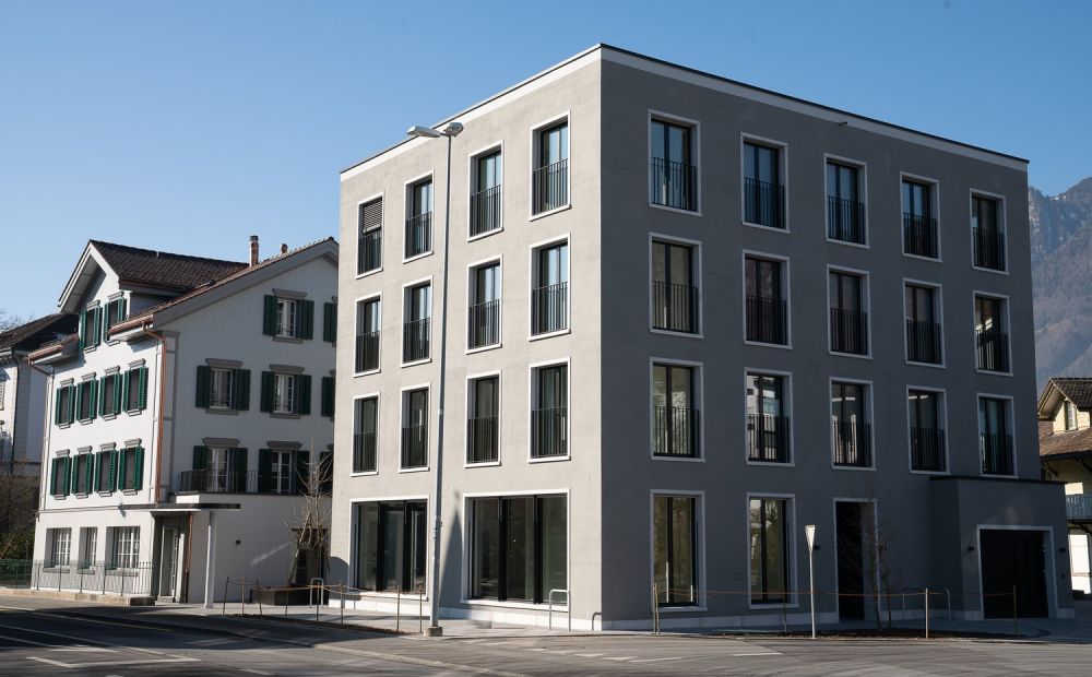 Wohnen im Rosengarten Brunnen – Exklusive 4.5-Zimmerwohnung mit 132 m² Wohnfläche - Bild 1