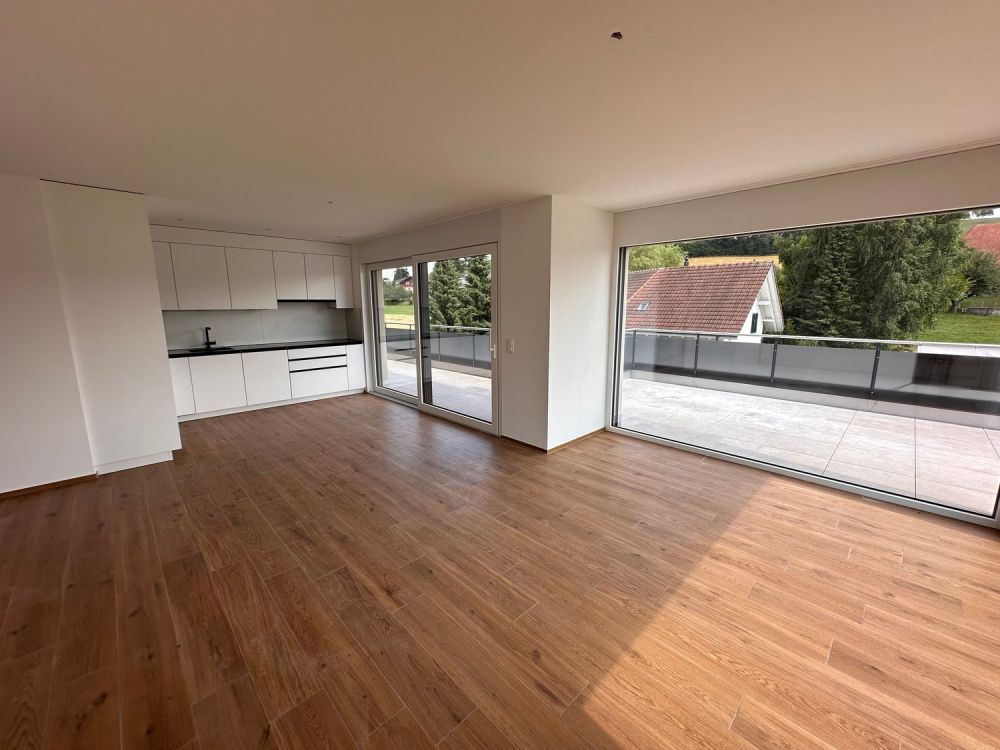 Traumhafte, moderne 3.5-Zimmer-Attikawohnung mit tollem Grundriss und Weitsicht zu vermieten. - Bild 8