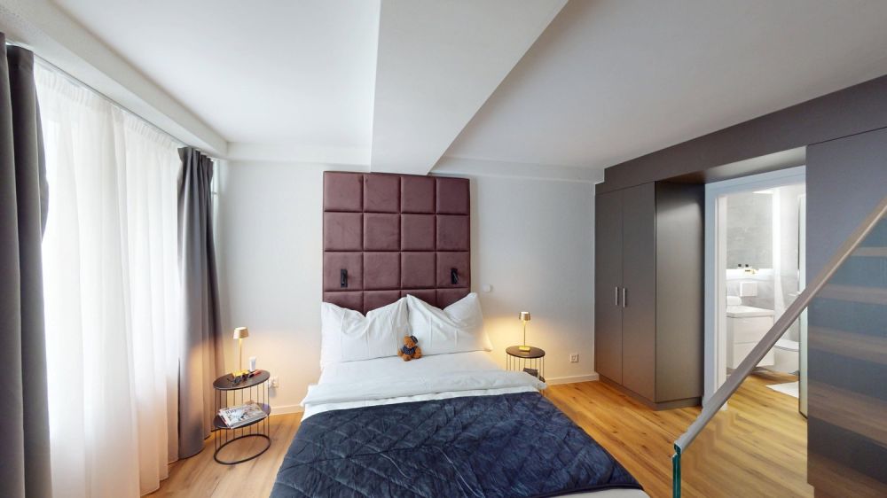 Erstvermietung nach Komplettsanierung – Exklusive Maisonette im Stadtzentrum - Bild 1