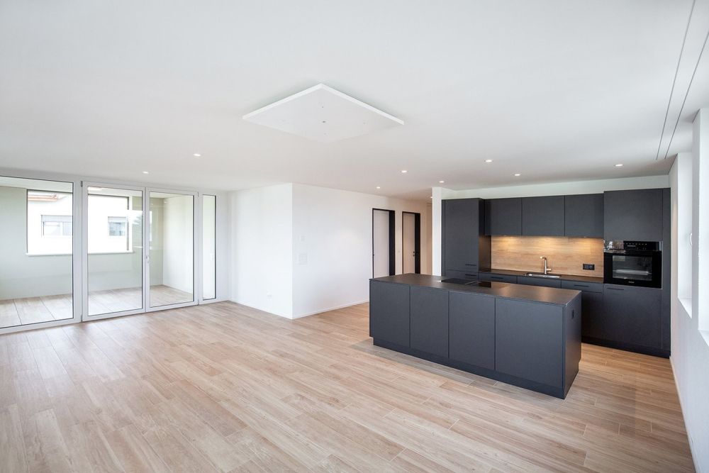 Exklusive 3.5 Zimmer-Wohnung im EG zu vermieten - 056_Niederwil_Wohnen_Kueche