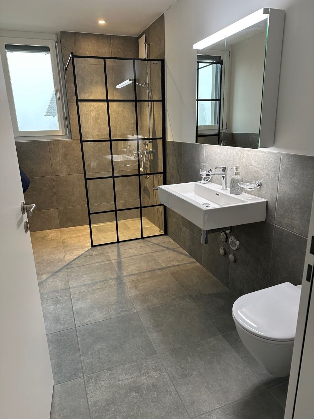 Obsteinen-Villigen: Perfektes Wohnen zwischen Natur und Moderne - Bild 5