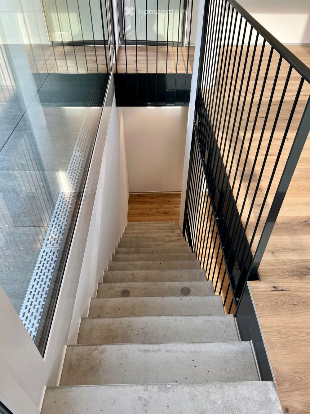 Modernes 6.5-Zimmer-Reihenhaus in Untereggen mit Seesicht - Bild 11