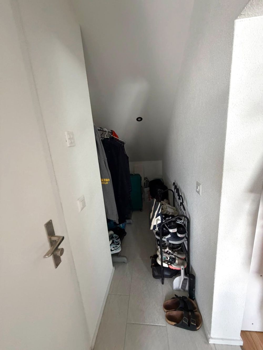 Kernsanierte, moderne 1.5-Zimmer-Dachwohnung in Sevelen - Bild 7