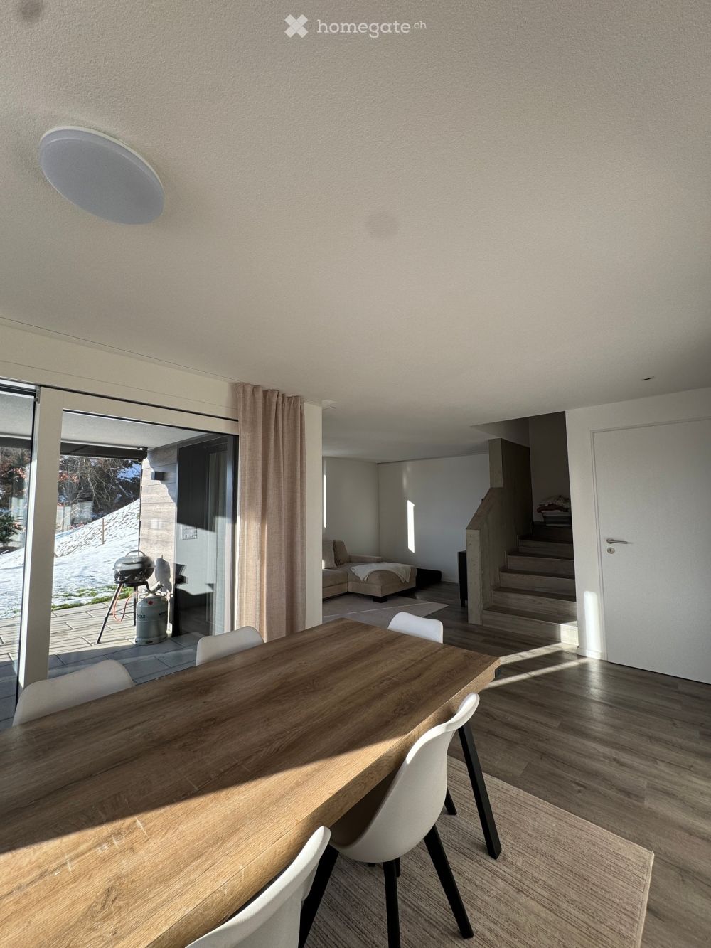 Modernes 5.5-Zimmer-Einfamilienhaus mit Aussicht in Hüswil - Bild 5