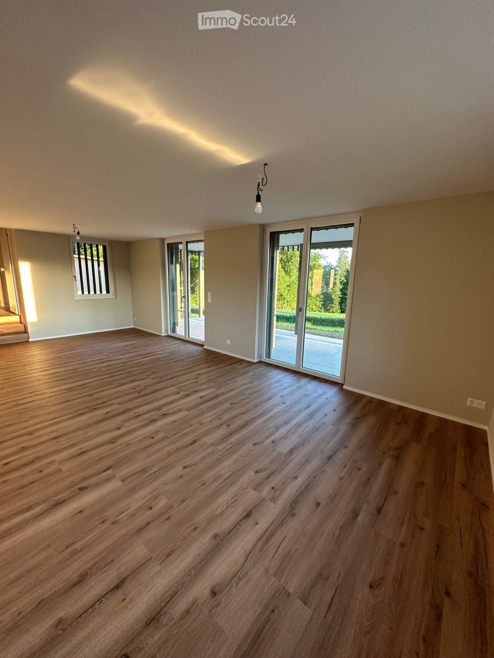 Wohnen wie im eigenen Haus – Erstbezug in einzigartiger Naturlage mit Seesicht in Eich - Bild 7
