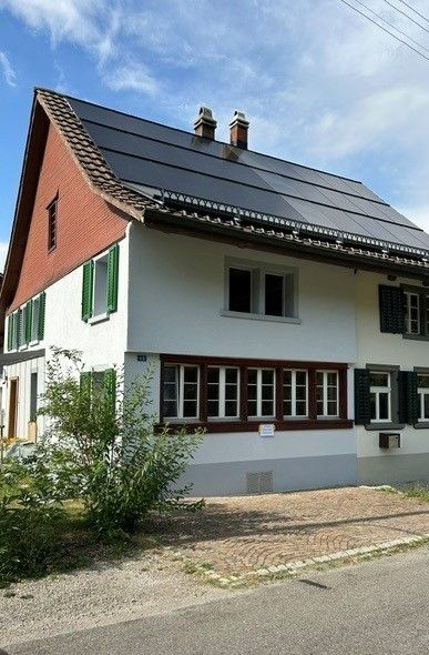 4 Zimmer Hausteil mit grossem Garten - Bild 2