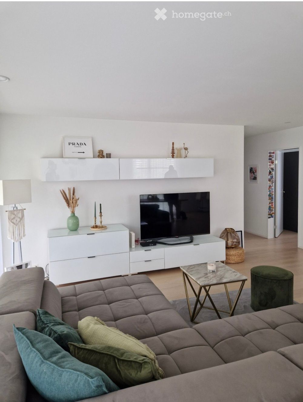 Moderne 3.5-Zimmer-Neubauwohnung mit Balkon und herrlicher Aussicht in Neuenhof - Bild 1
