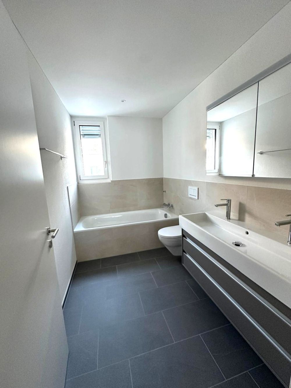 Moderne 4.5-Zimmer-Eigentumswohnung zu vermieten! - Bild 4