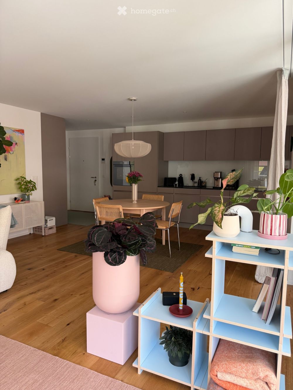 Grosszügige 2.5 Zimmer - Wohnung in Glarus - Bild 2