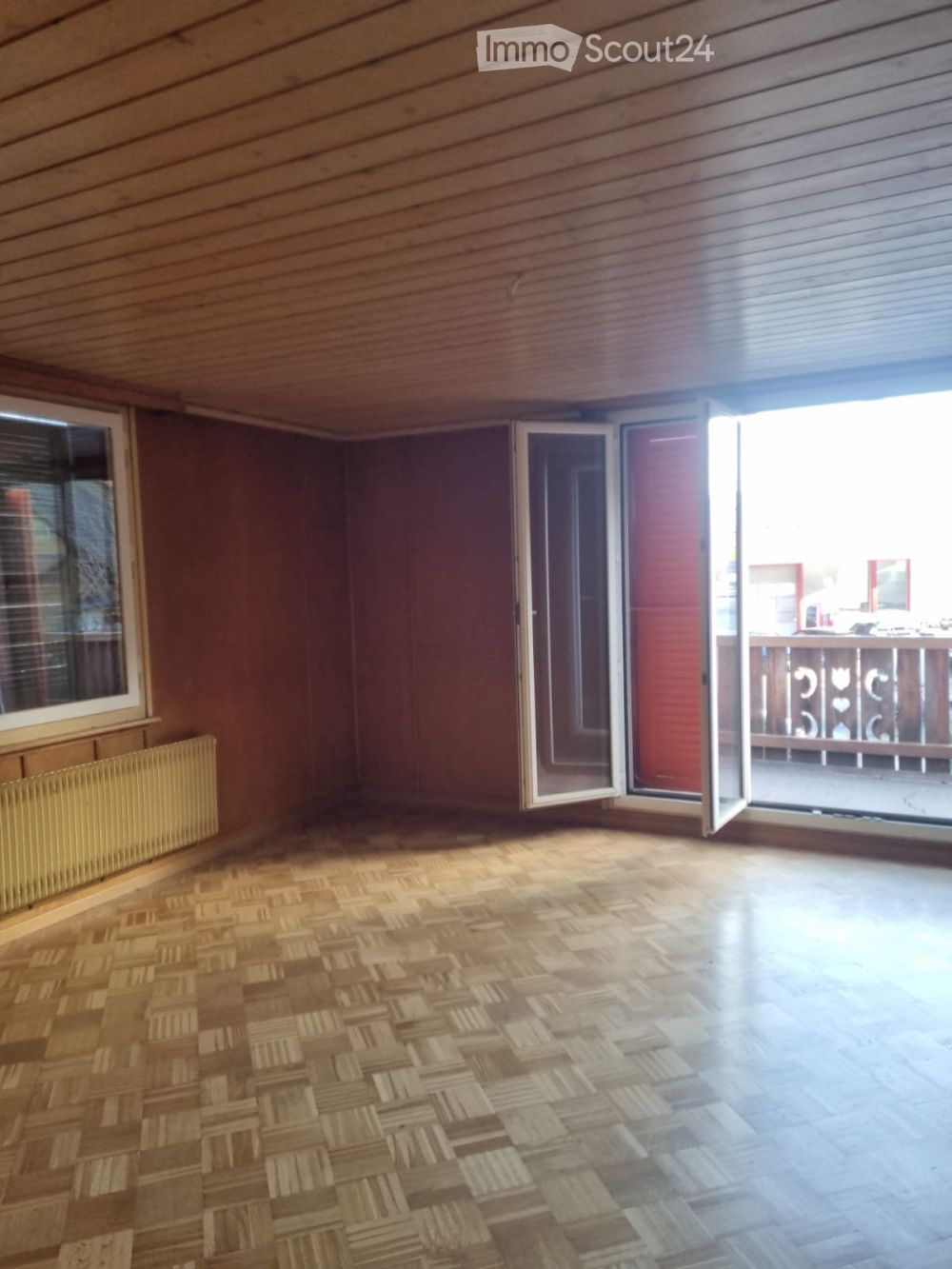 Grosszügige Wohnung in Hasle b. Burgdorf teilrenoviert mit neuer Küche und 2 Balkonen - Bild 4