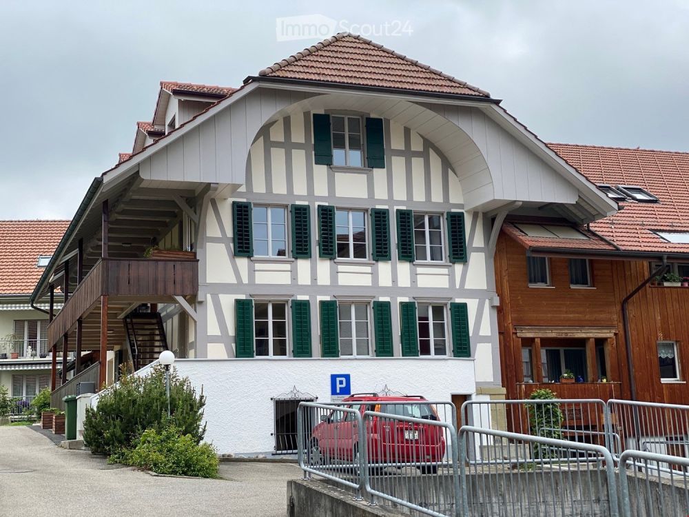 Moderne 4.5-Zimmer-Dachwohnung mit Balkon in Jegenstorf – ab September 2026 verfügbar - Bild 1