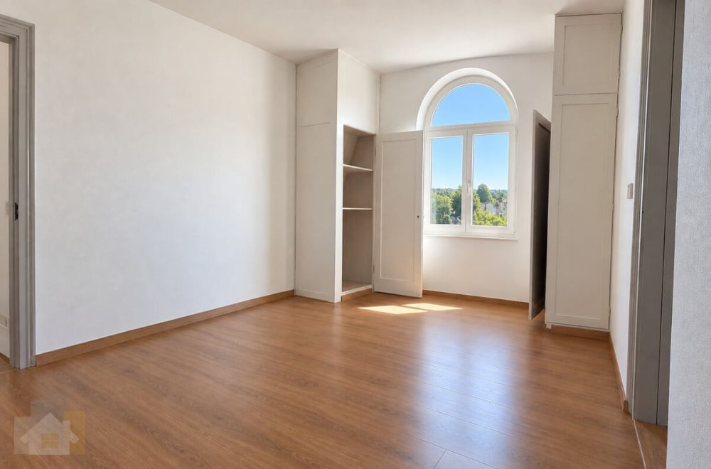 Frisch renovierte 4.5 Zimmer Wohnung nähe Bahnhof - Zimmer neben Küche