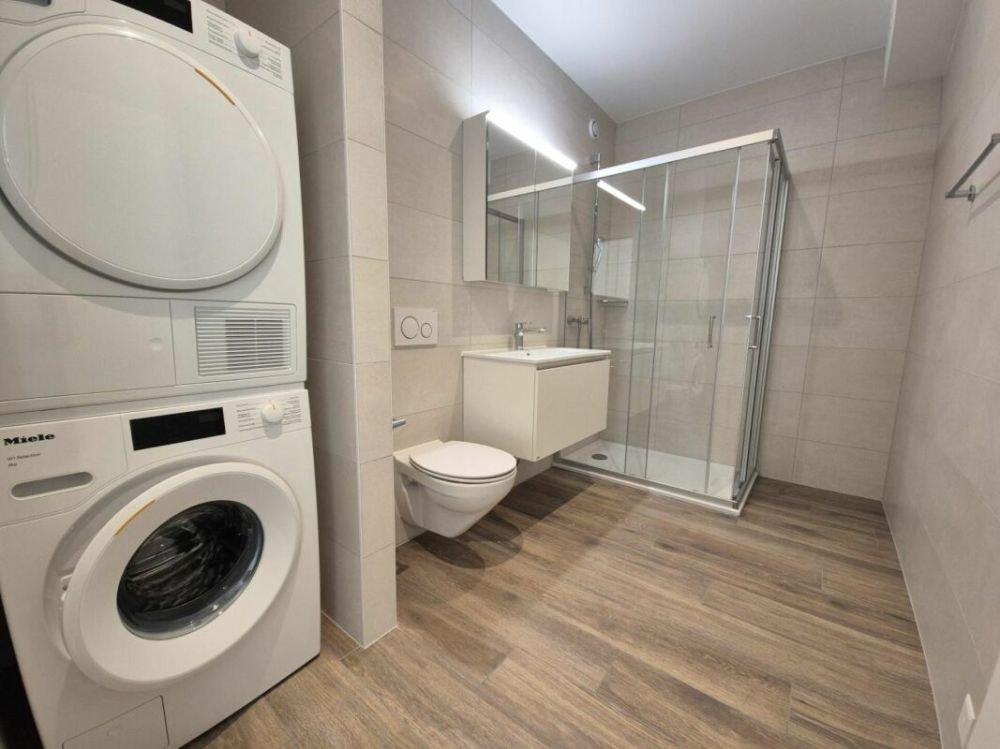 Berges 2 - Appartement 2.5 pièces en rez-de-chaussée - Salle de douche