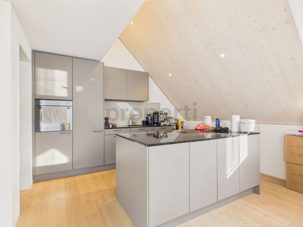 Moderne 5.5-Zimmer Maisonette-Wohnung mit Balkon in Muri - Image 2