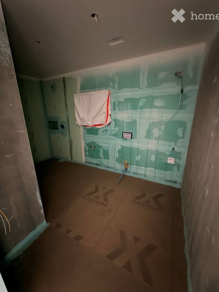 Loftartige Wohnung mit Balkon und Sicht auf den See und das Bergpanorama - Bild 8