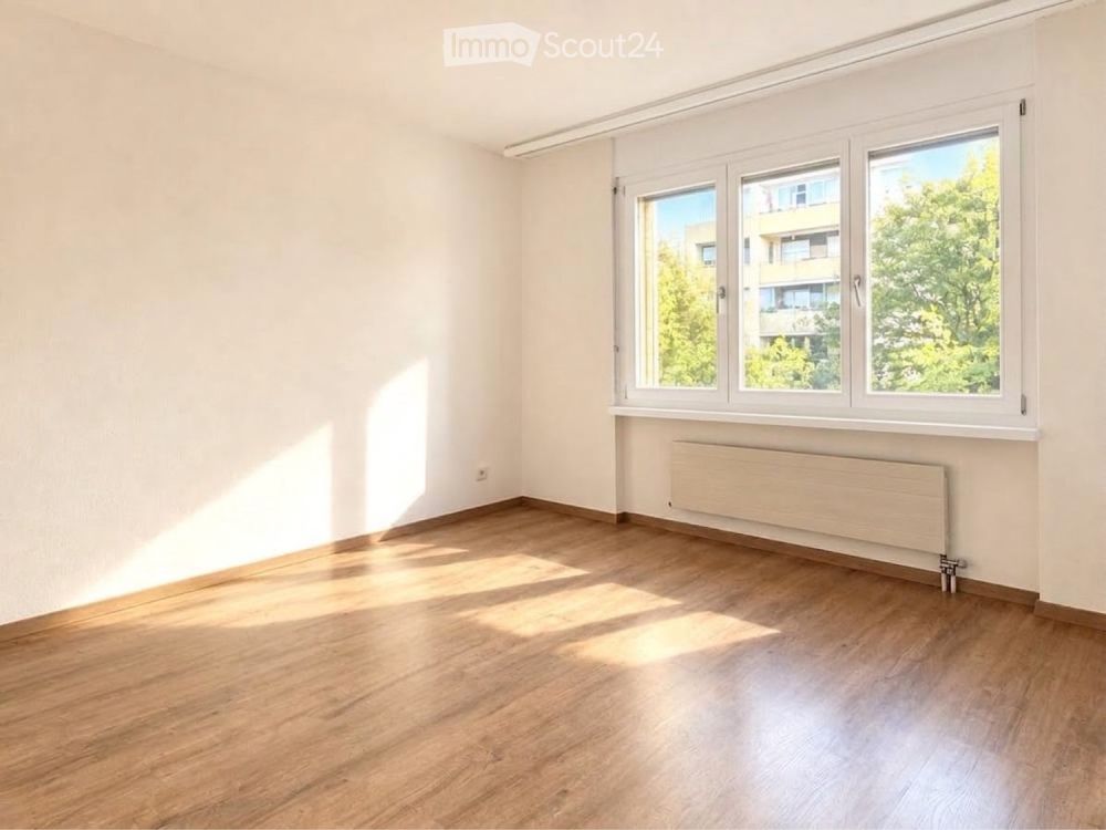 Erstbezug nach Totalsanierung  2.5-Zimmer-Wohnung - Bild 2