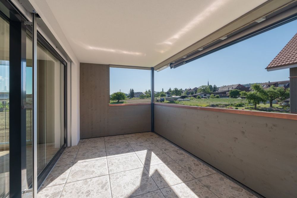 Design trifft Wohnqualität - Stilvolle 3½-Zimmer-Wohnung im Eigentumsstandart mit Aussicht - Bild 13