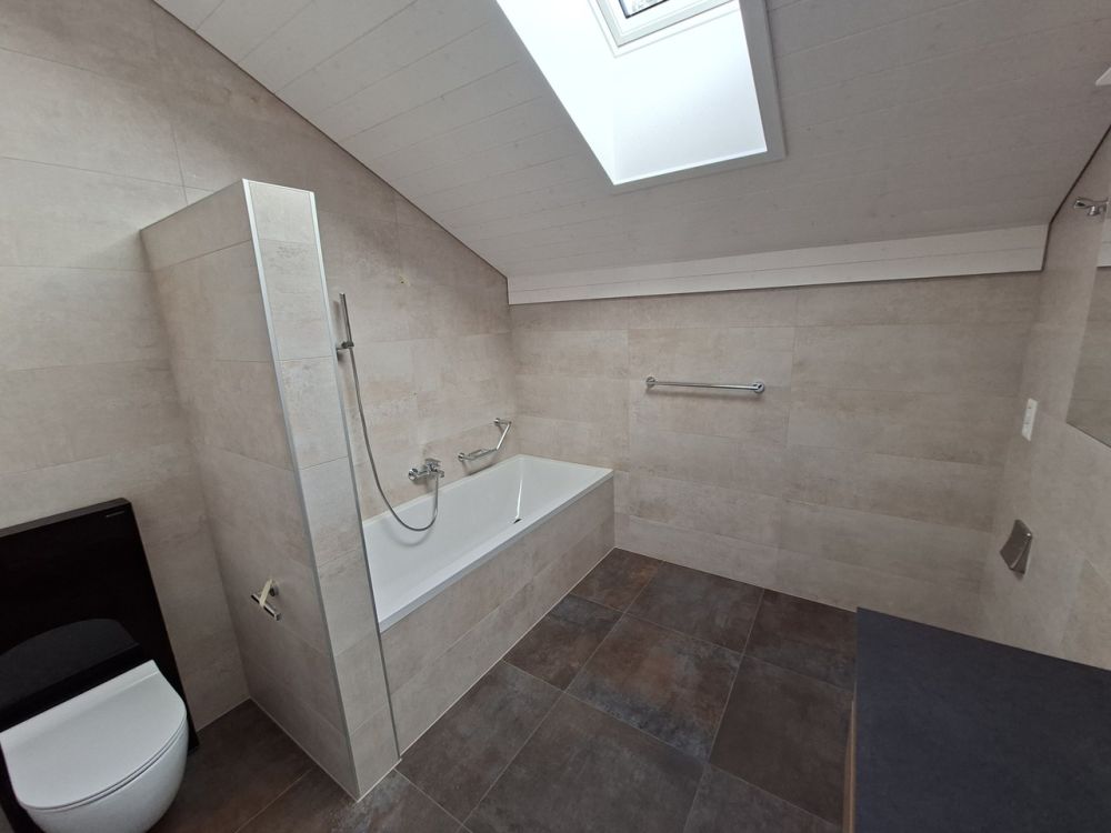 Grand appartement de 4,5 pièces sous les combles et proche de la gare - Bild 8