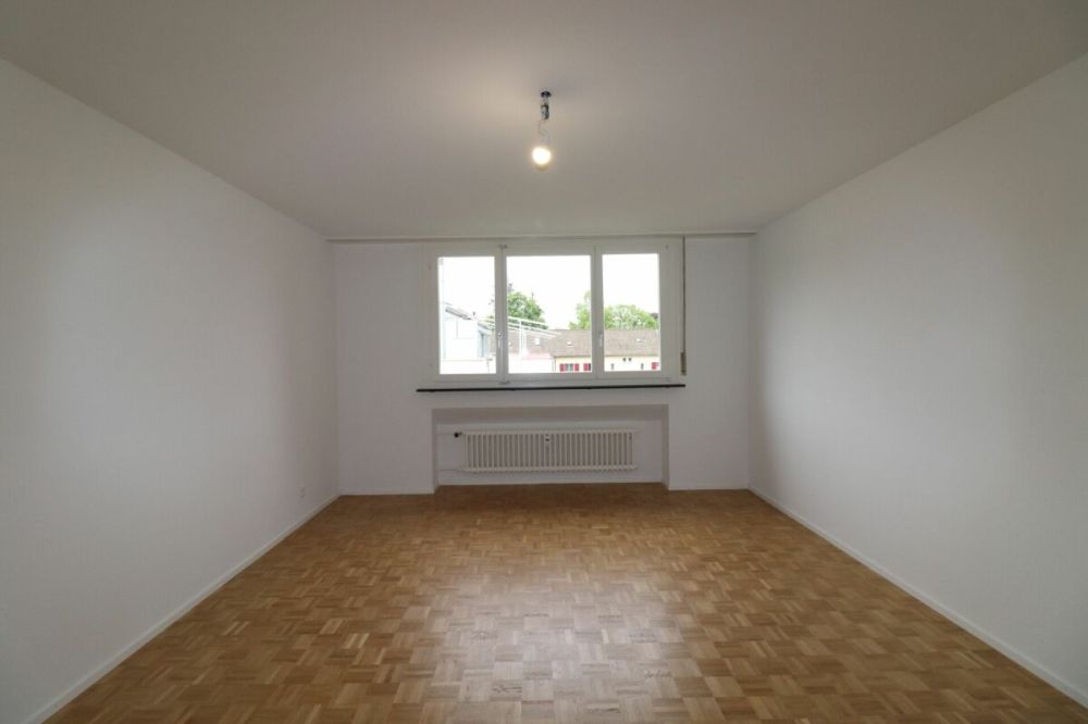 Erstvermietung nach Teilsanierung - moderne 2 1/2-Zimmer-Dachwohnung in Nähe Wenkenpark - Bild 5