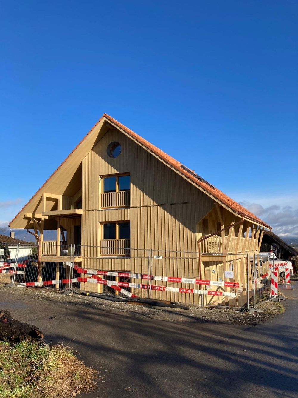 4.5-Zimmer-Dachgeschosswohnung mit Galerie - Bild 1