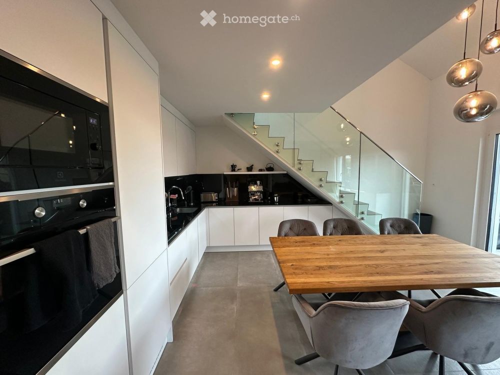 Exklusive 2.5-Zimmer-Maisonettewohnung mit Galerie – moderner Eigentumsstandard - Bild 2