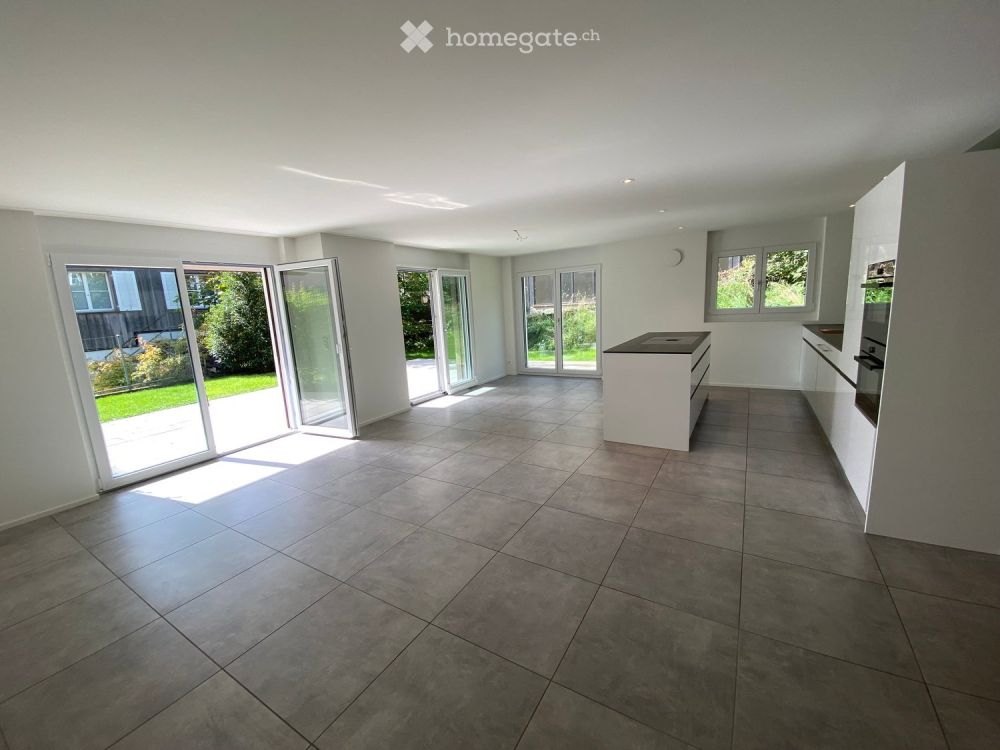 Gartenwohnung mit grosser Terrasse und privatem Garten im Herzen von Uetikon am See - Bild 4