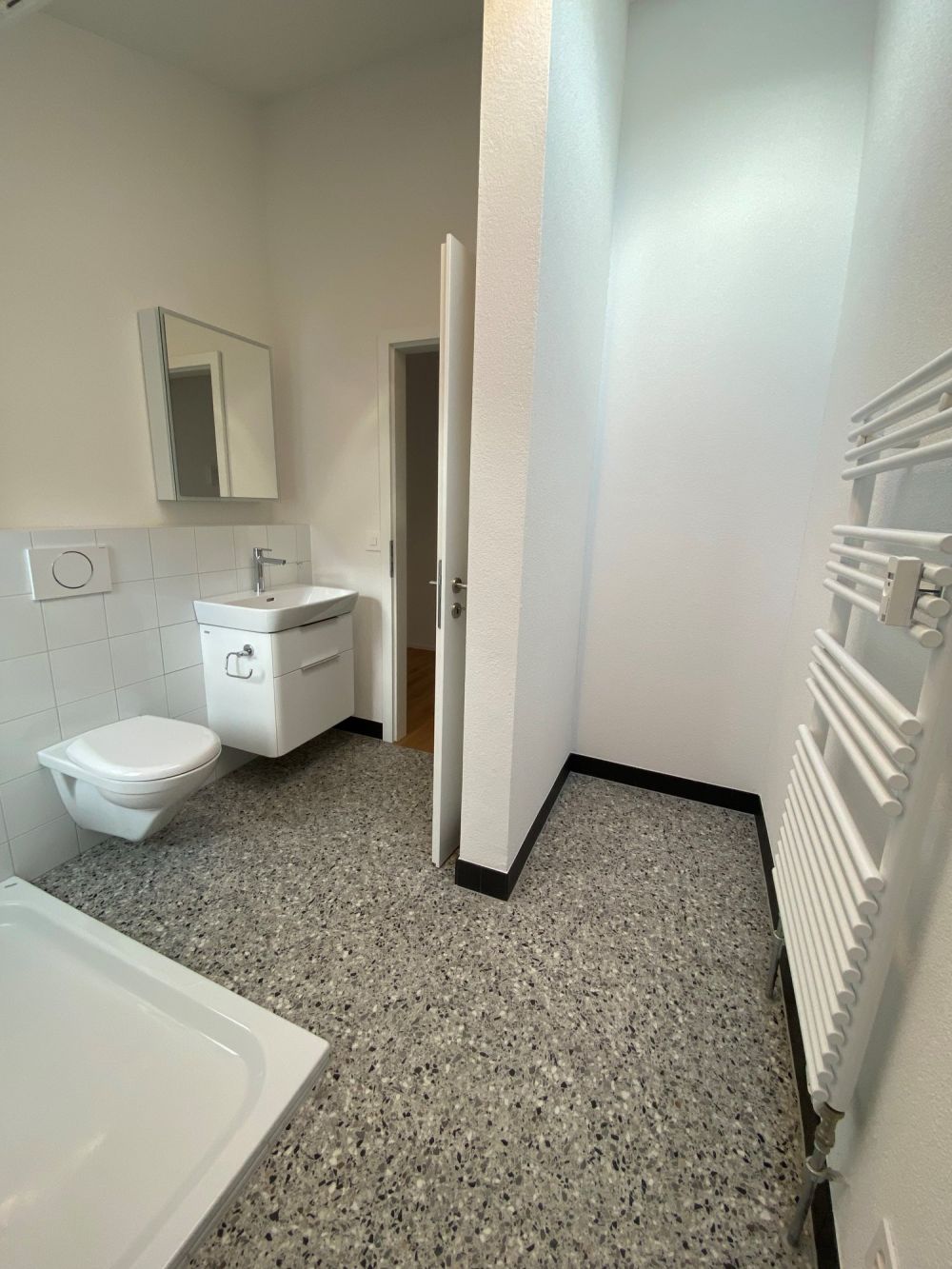 Erstvermietung 3.5-Zimmer Dachwohnung mit Balkon - Bild 9