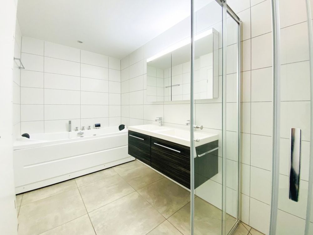 GROSSZÜGIG AN TOP LAGE - Bild 9