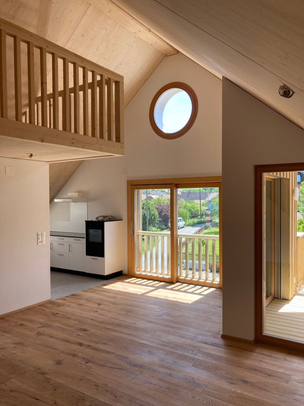 4.5-Zimmer-Dachgeschosswohnung mit Galerie - Bild 5