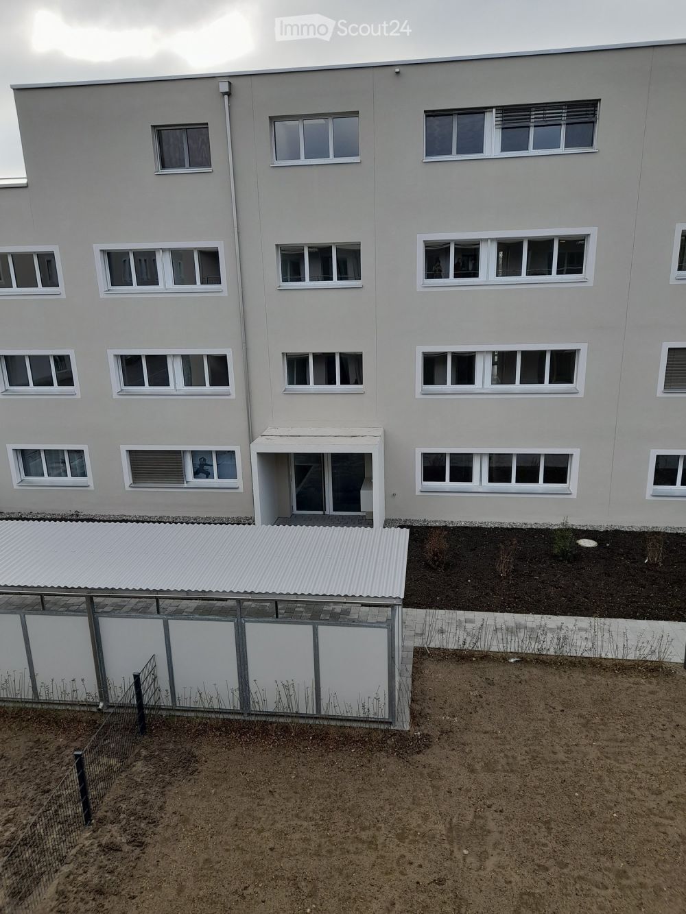 Neue 3.5-Zimmer-Wohnung mit Balkon in Avenches - Bild 1
