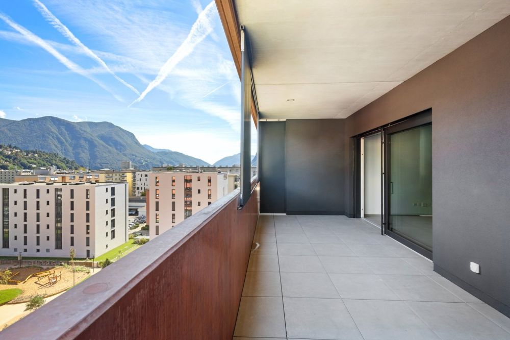 Moderno 2.5 locali in zona strategica - Balkon/Terrasse/Sitzplatz