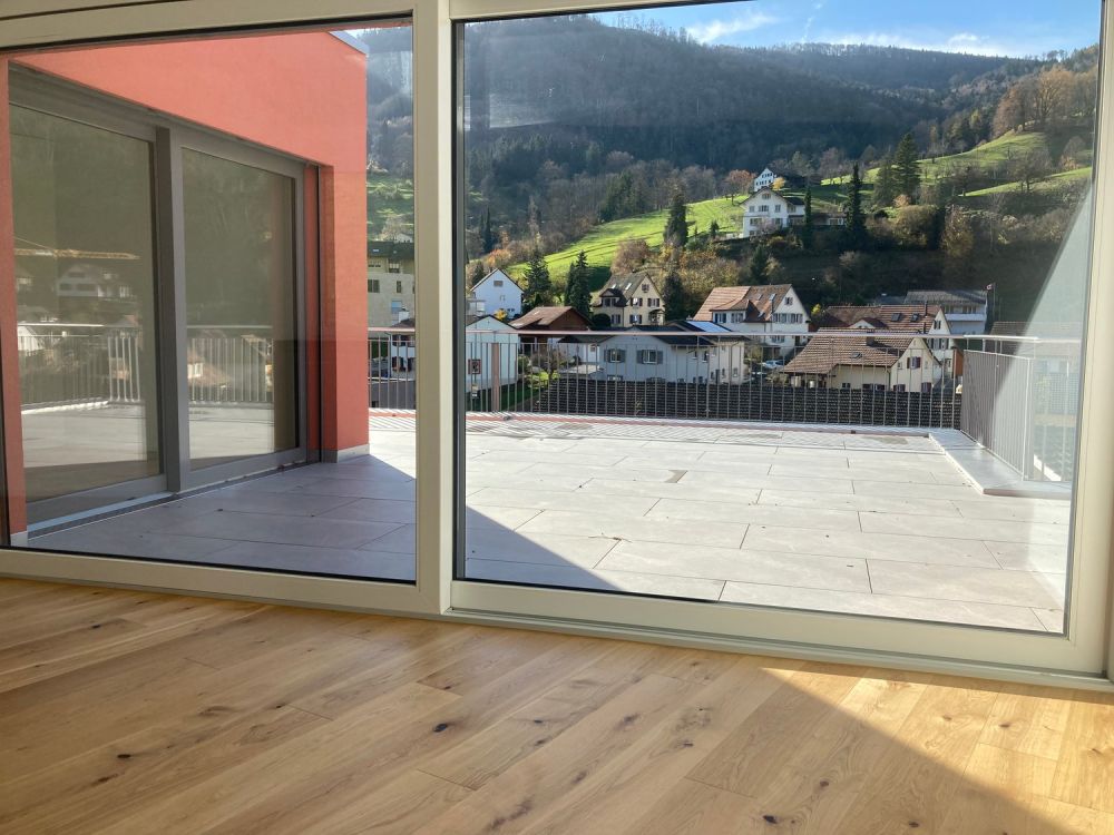 Moderne 3.5-Zimmer-Attika -Wohnung mit Bergblick in Waldenburg - Bild 6