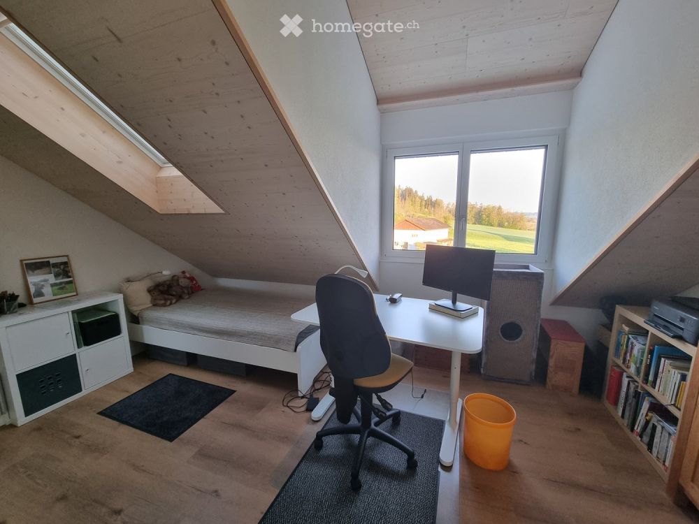 Moderne helle 3.5-Zimmer-Wohnung in ruhiger Lage in Gachnang - Bild 3
