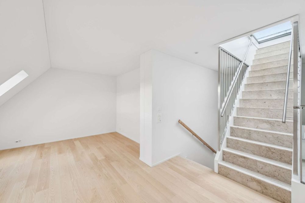 Erstbezug - Moderne Dachwohnung mit privater Terrasse und Seeblick - Wohnen