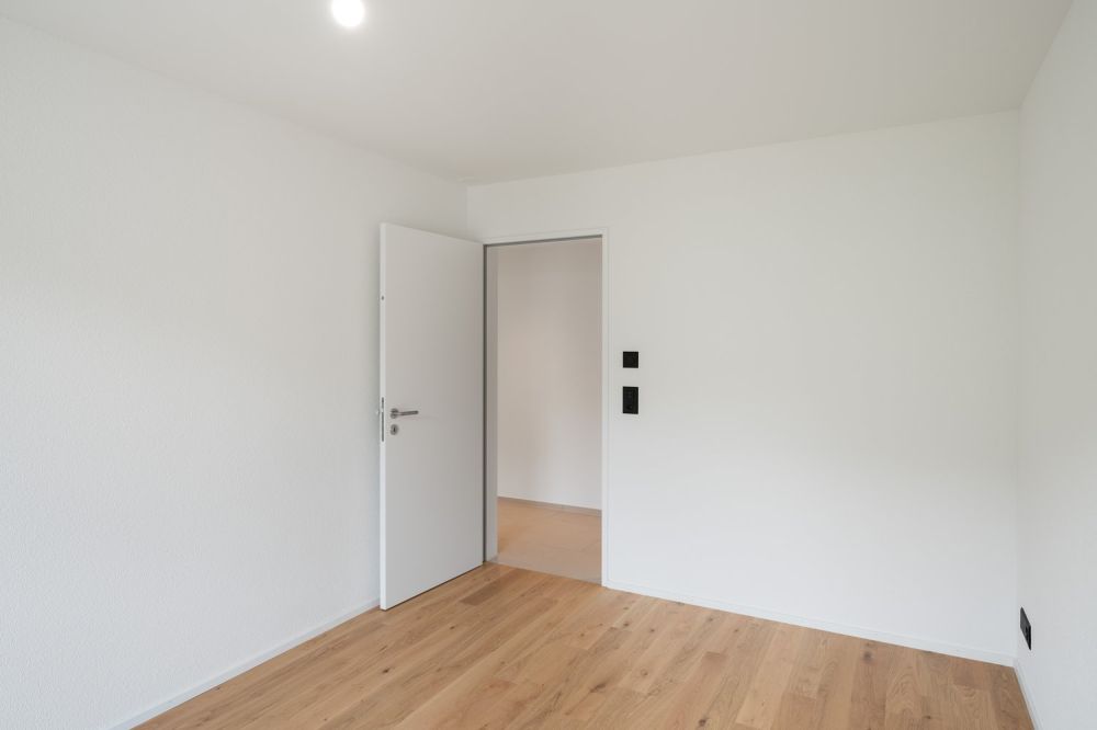 Erstvermietung – Exklusive 3.5 Zimmerwohnung mit hochwertigem Eigentumsstandard - Bild 6