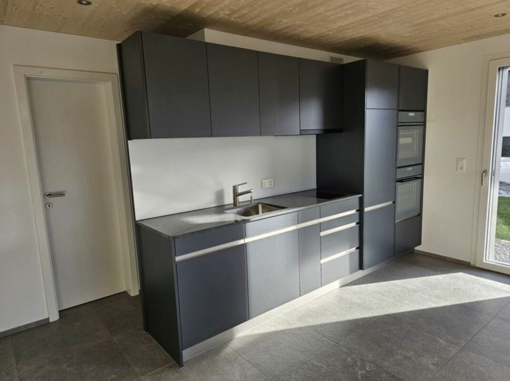 Einfamilienhaus mit Einliegerwohnung mit einmaliger Aussicht - Küche Einliegerwohnung