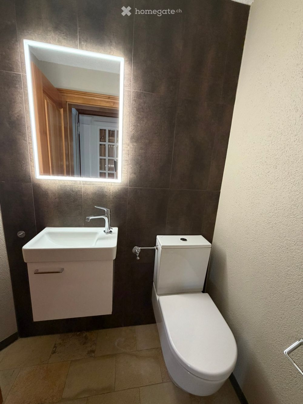 Wohnen im wunderschönen Schloss Lohnegg mit Seesicht - Bild 4