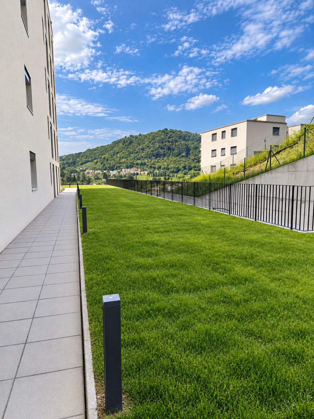 MENDRISIO | 2,5 LOCALI CON VERANDA E GIARDINO PRIVATO OLTRE POSTO AUTO IN AUTORIMESSA - Bild 2