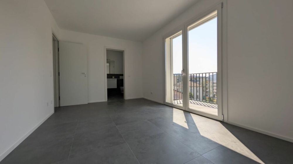 Ampio, design moderno e nuovo! - Bild 8