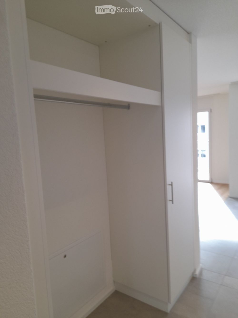 Neue 3.5-Zimmer-Wohnung mit Balkon in Avenches - Bild 5