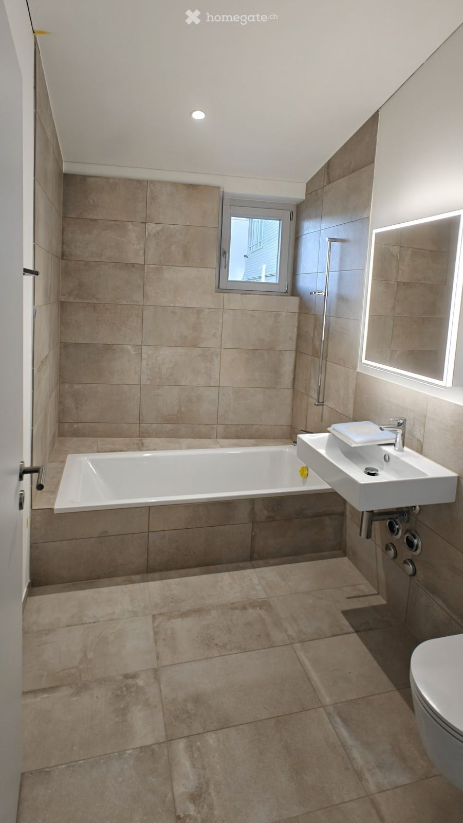 Naturnah und zentral: Moderne 4.5-Zimmer-Dachwohnung in Neubau in Einsiedeln (Erstbezug) - Bild 8