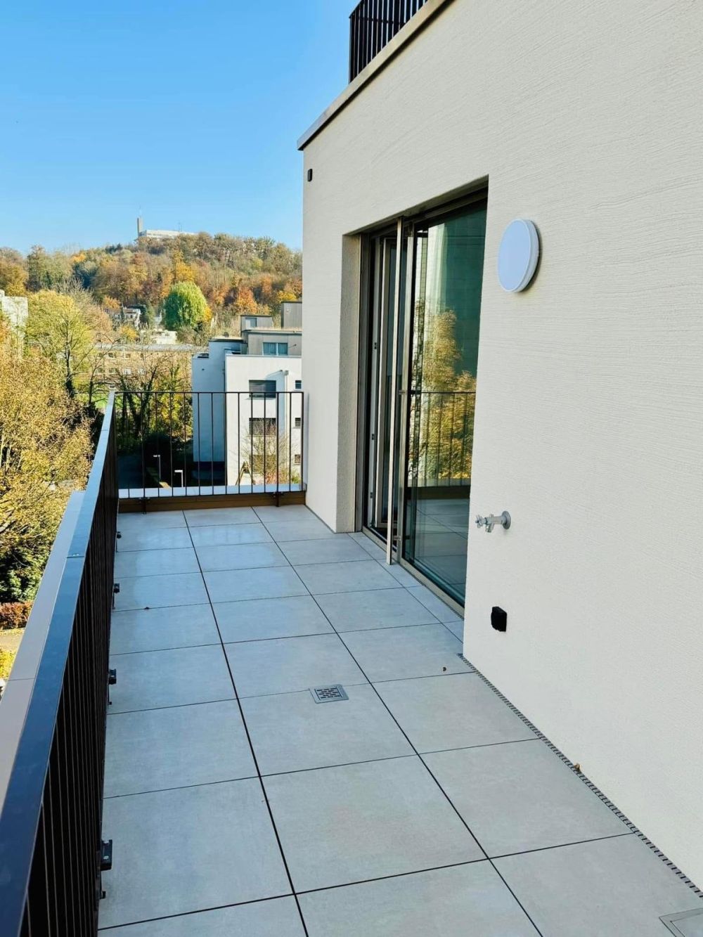 Moderne 3.5-Zimmer-Wohnung mit Balkon in Binningen - Bild 11