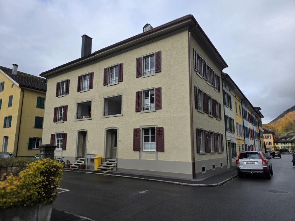 Charmantes 5.5-Zimmer-Reihenhaus an ruhiger - aber zentraler Lage in Ennenda - Bild 1