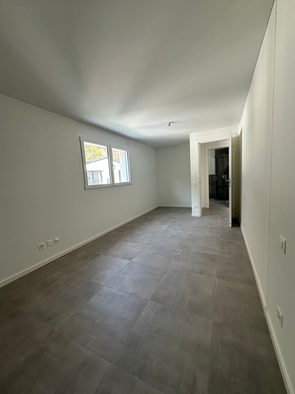 Appartamento moderno di 2,5 locali con balcone a Iragna - Bild 6