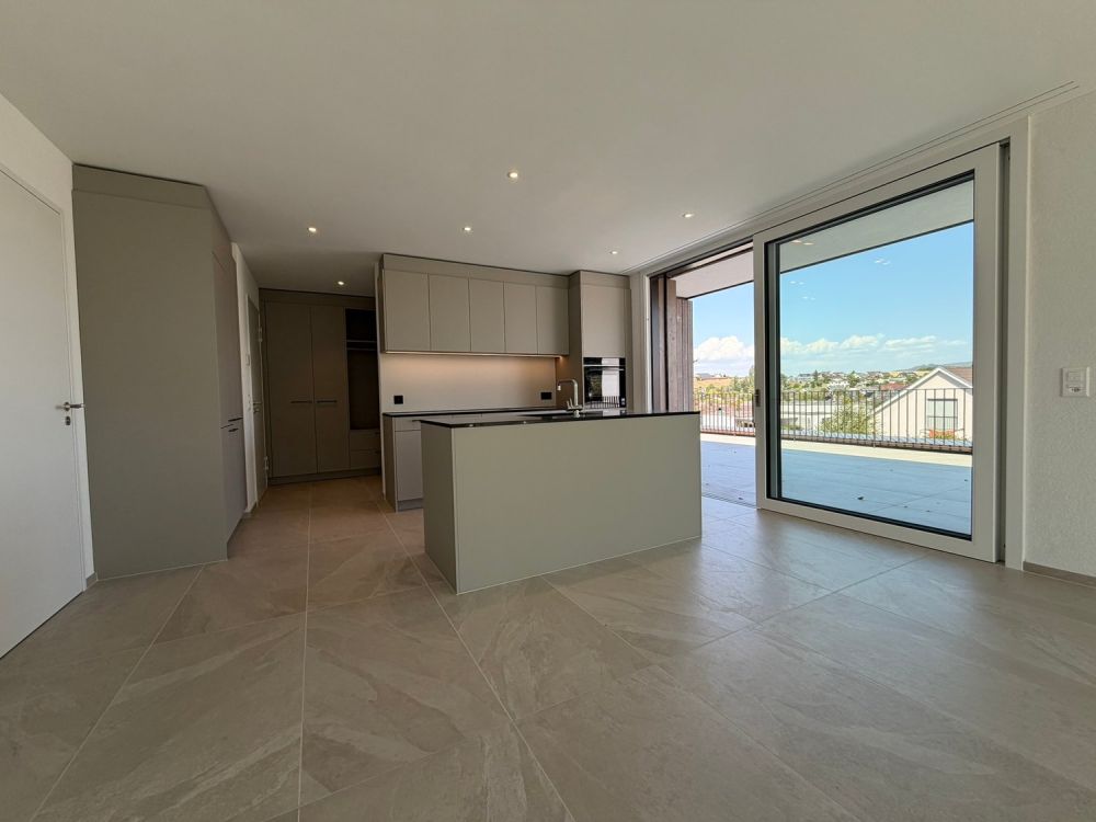 Moderne 2.5-Zimmer-Attikawohnung im Neubau mit grosszügiger Terrasse - Bild 2